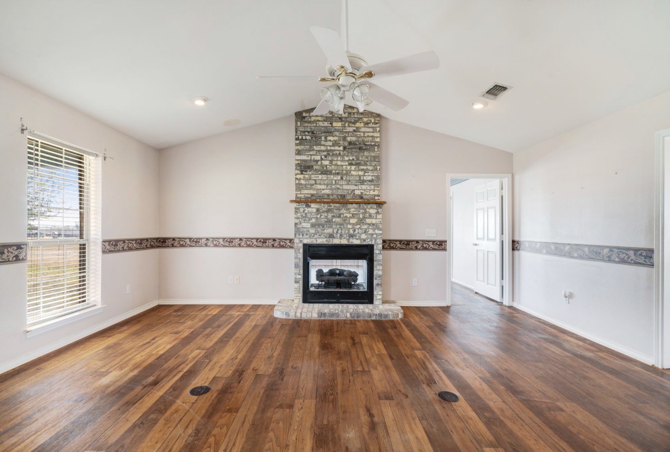 3754 County Road 11300 Paris TX 75462