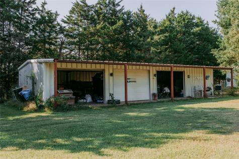 1609 County Road 2626 Wells TX 75976