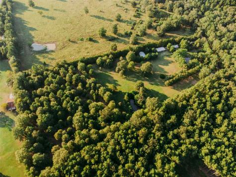 1609 County Road 2626 Wells TX 75976