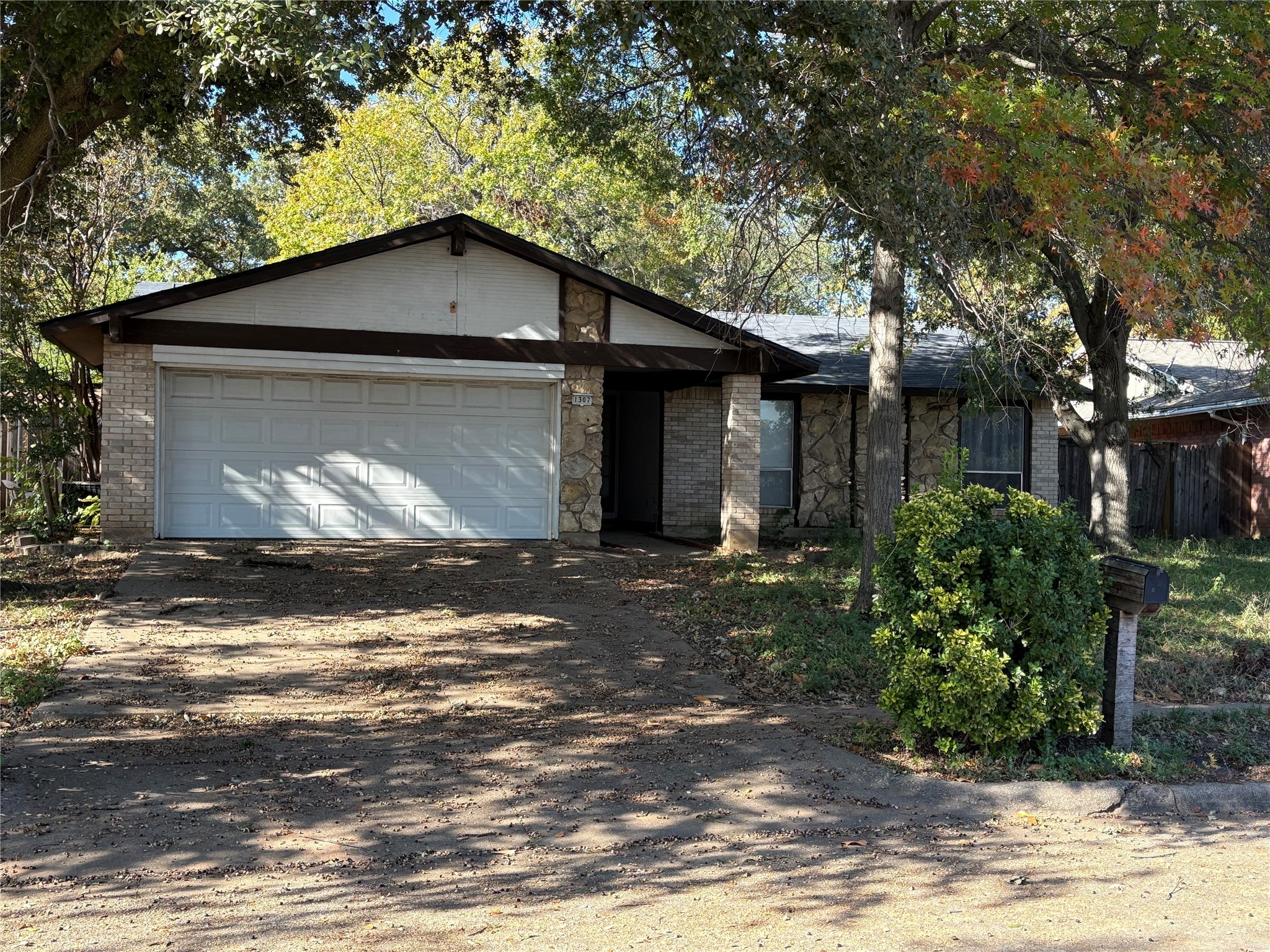 1307 Cedar Ridge Terrace Euless TX 76039