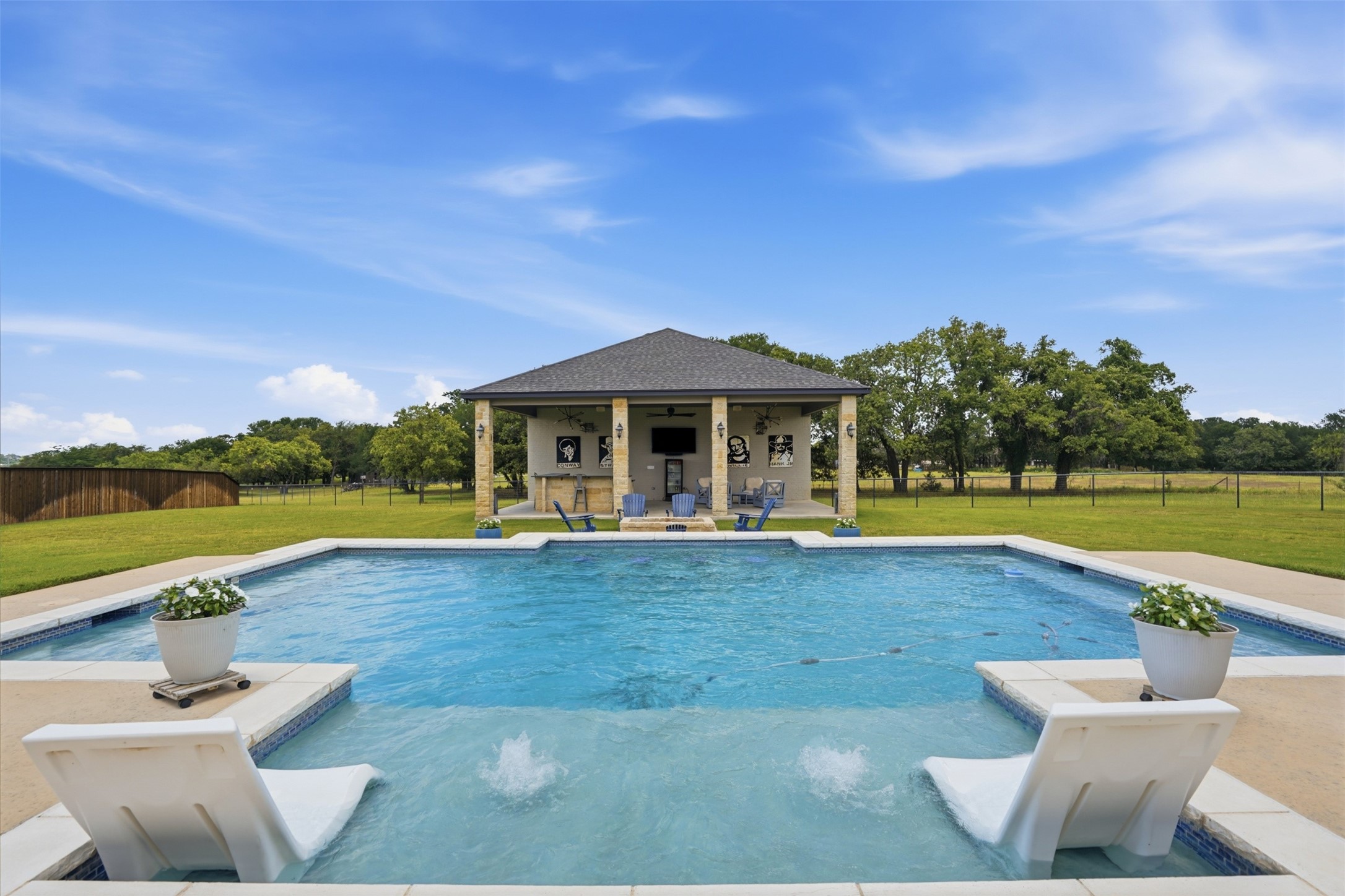 697 E Canyon Creek Lane Weatherford TX 76087