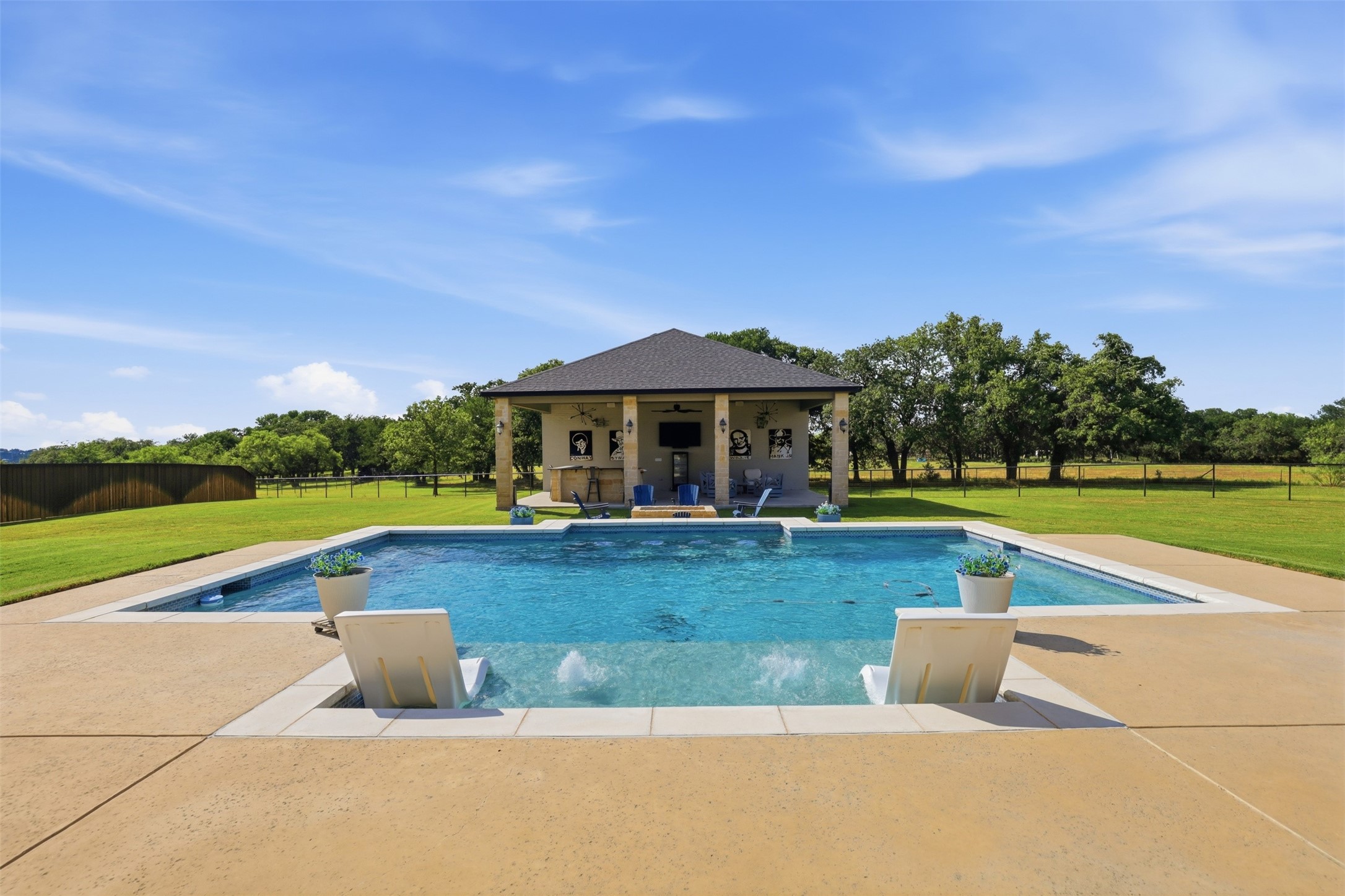 697 E Canyon Creek Lane Weatherford TX 76087