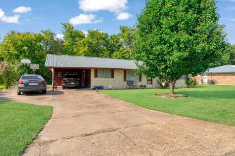 1705 W Taylor Street Clarksville TX 75426
