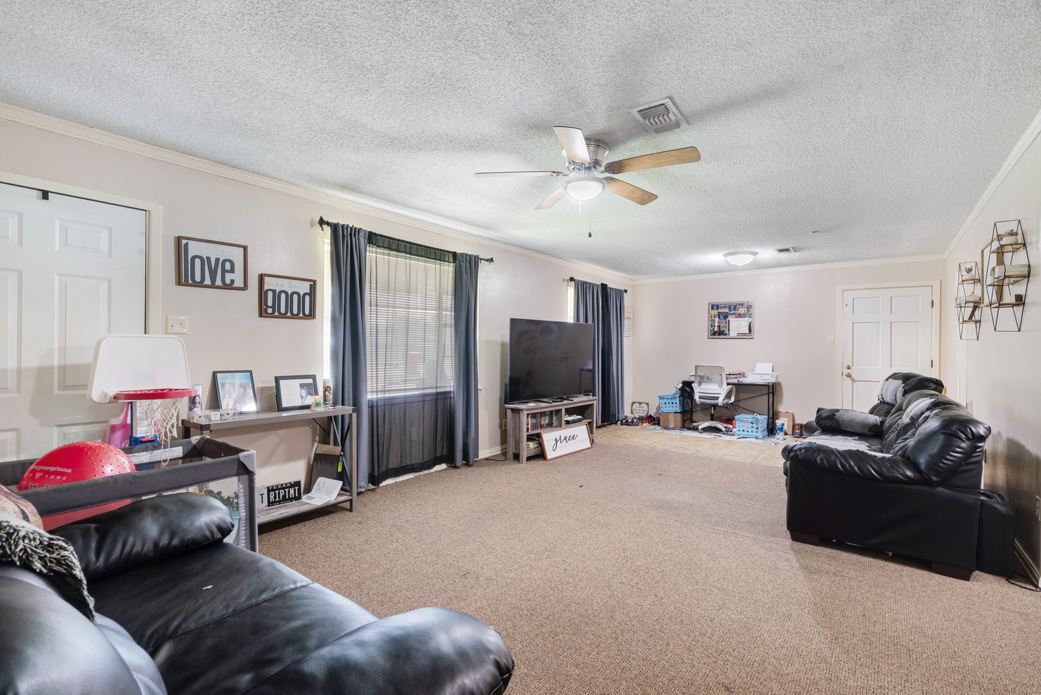 1705 W Taylor Street Clarksville TX 75426