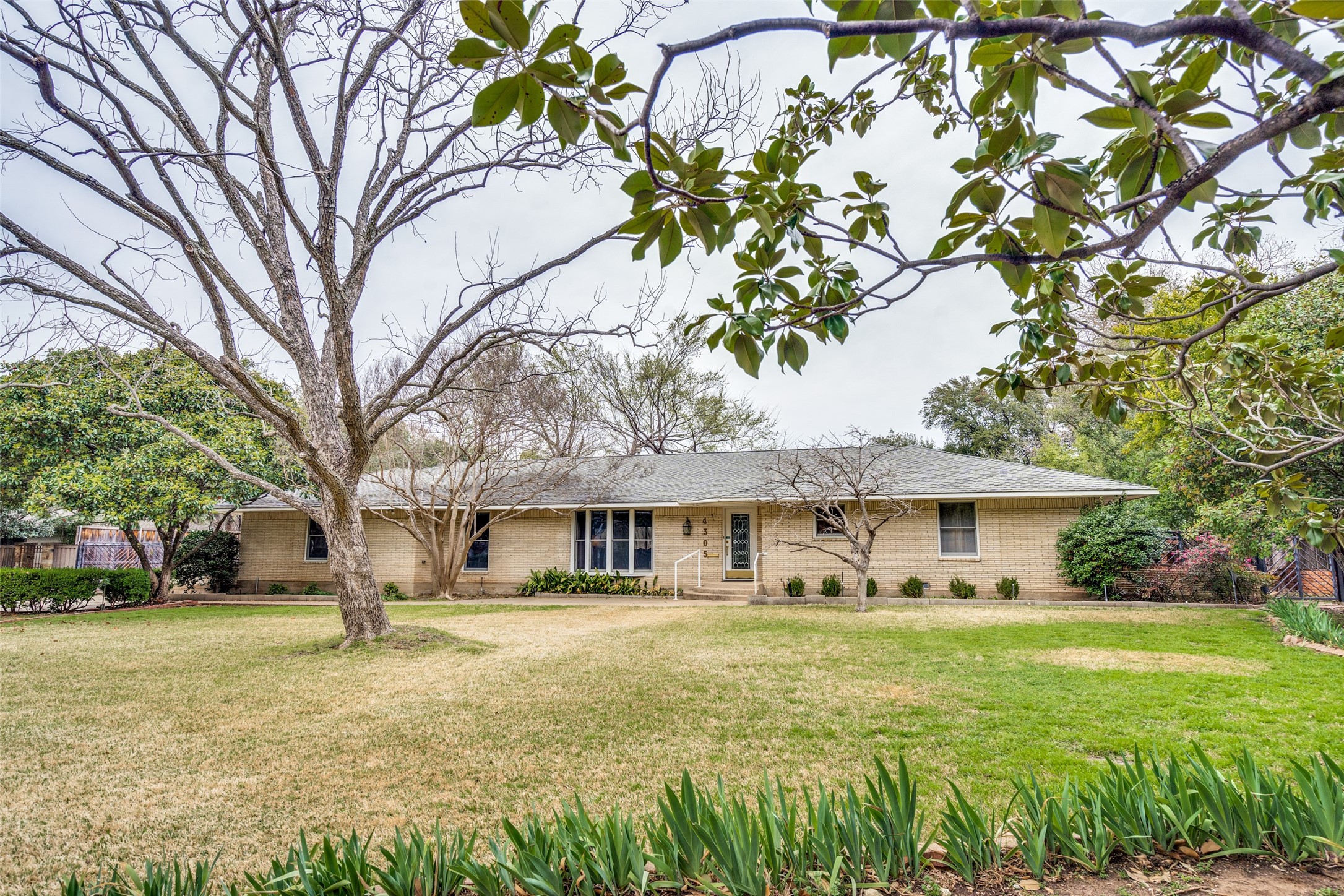 4305 Lively Lane Dallas TX 75220