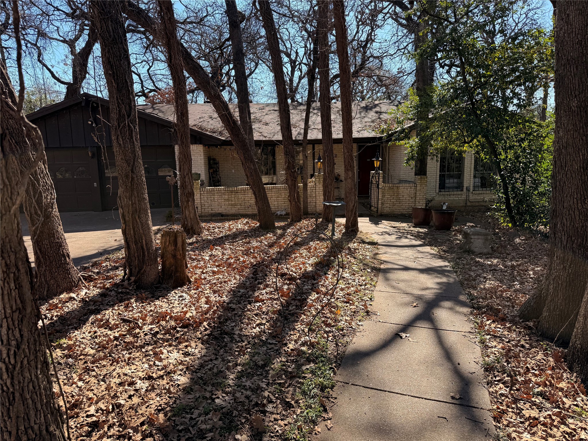 1504 Phillip Court Irving TX 75060