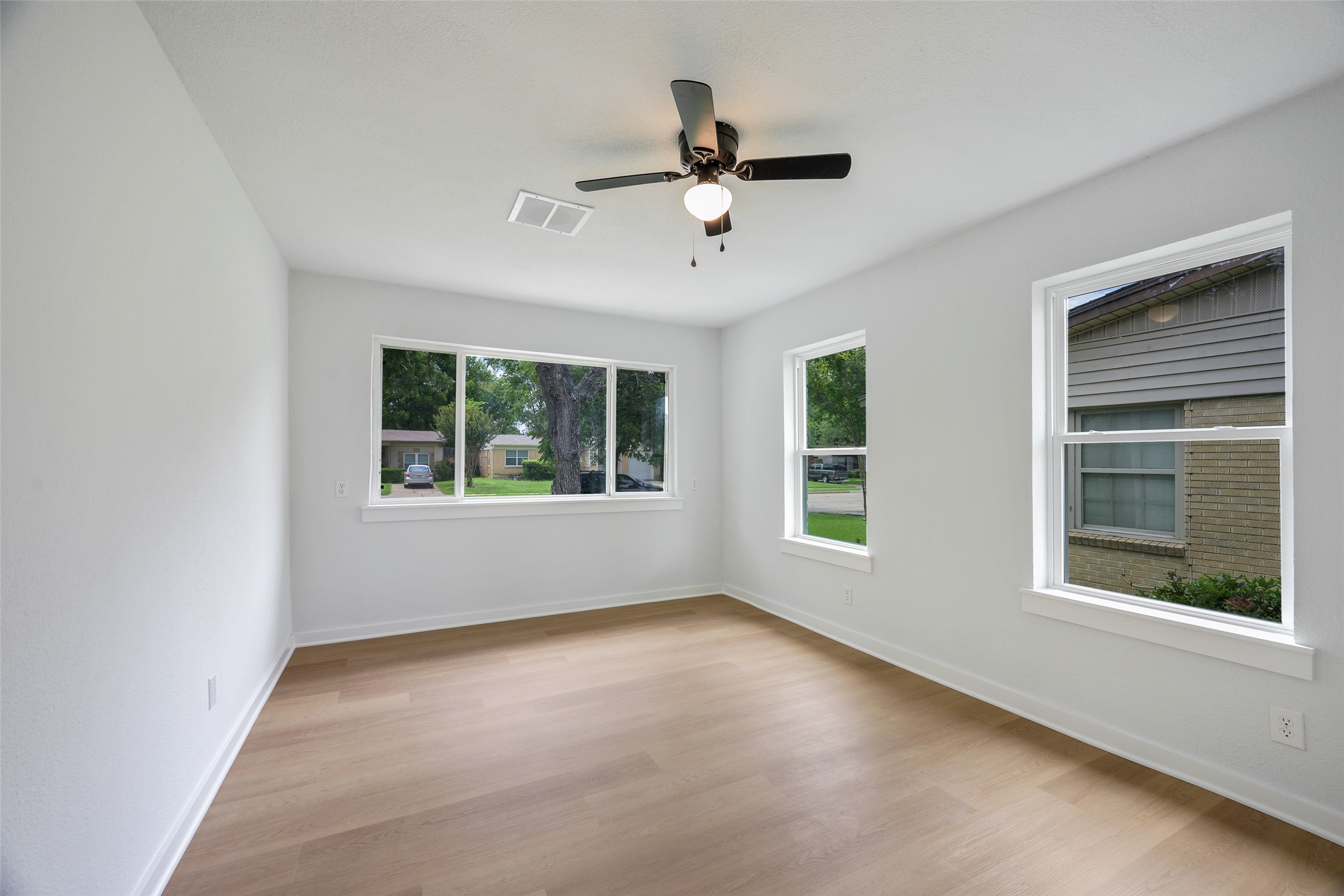 10877 Mandalay Drive Dallas TX 75228