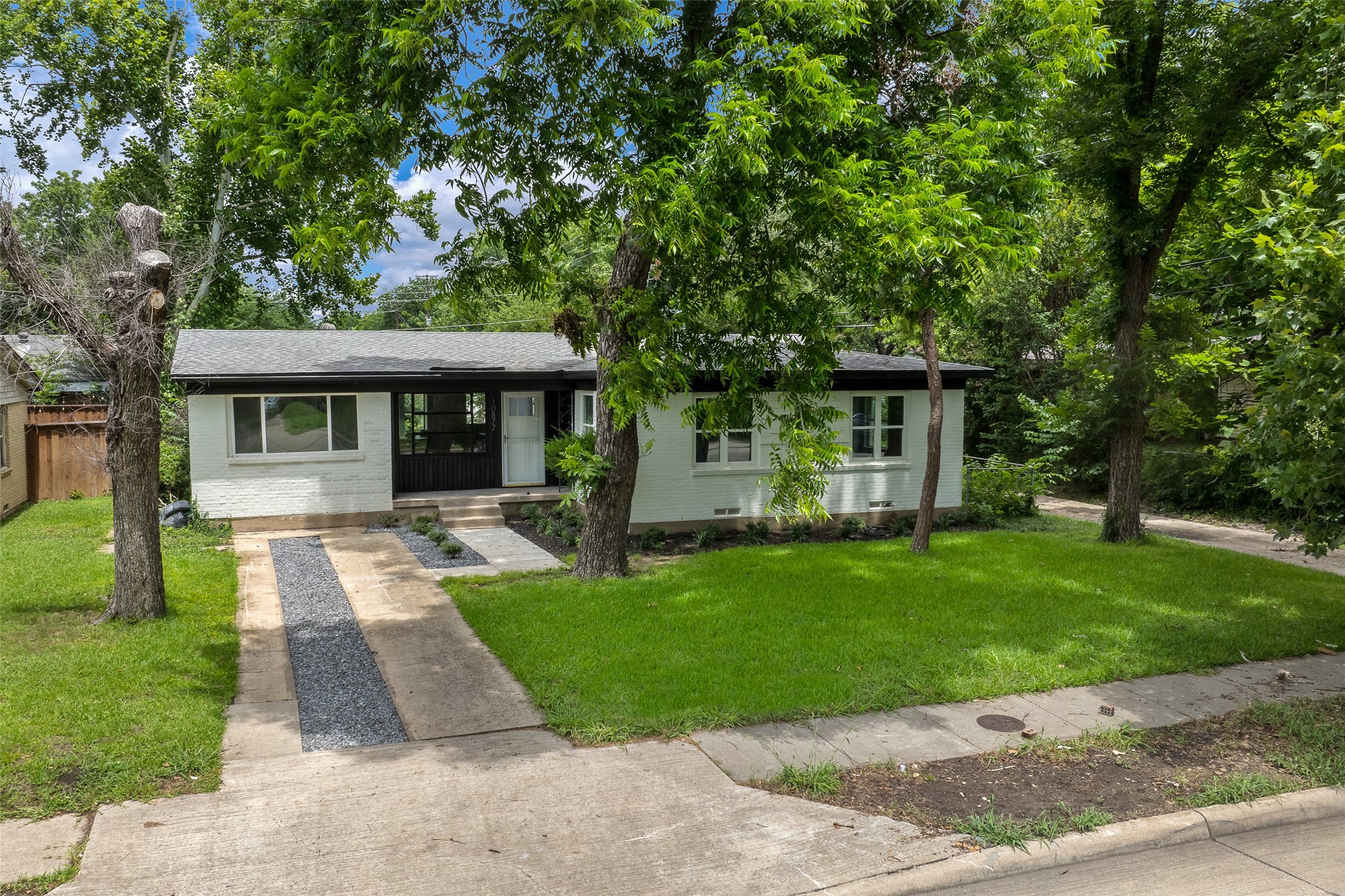 10877 Mandalay Drive Dallas TX 75228