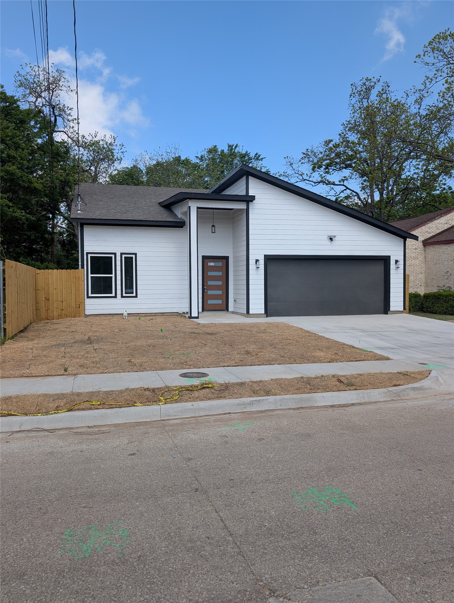 3811 Hancock Street Dallas TX 75210