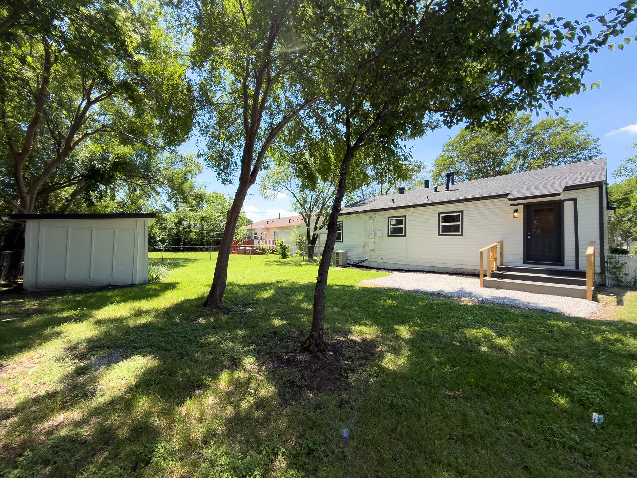 2324 Brockbank Drive Irving TX 75062