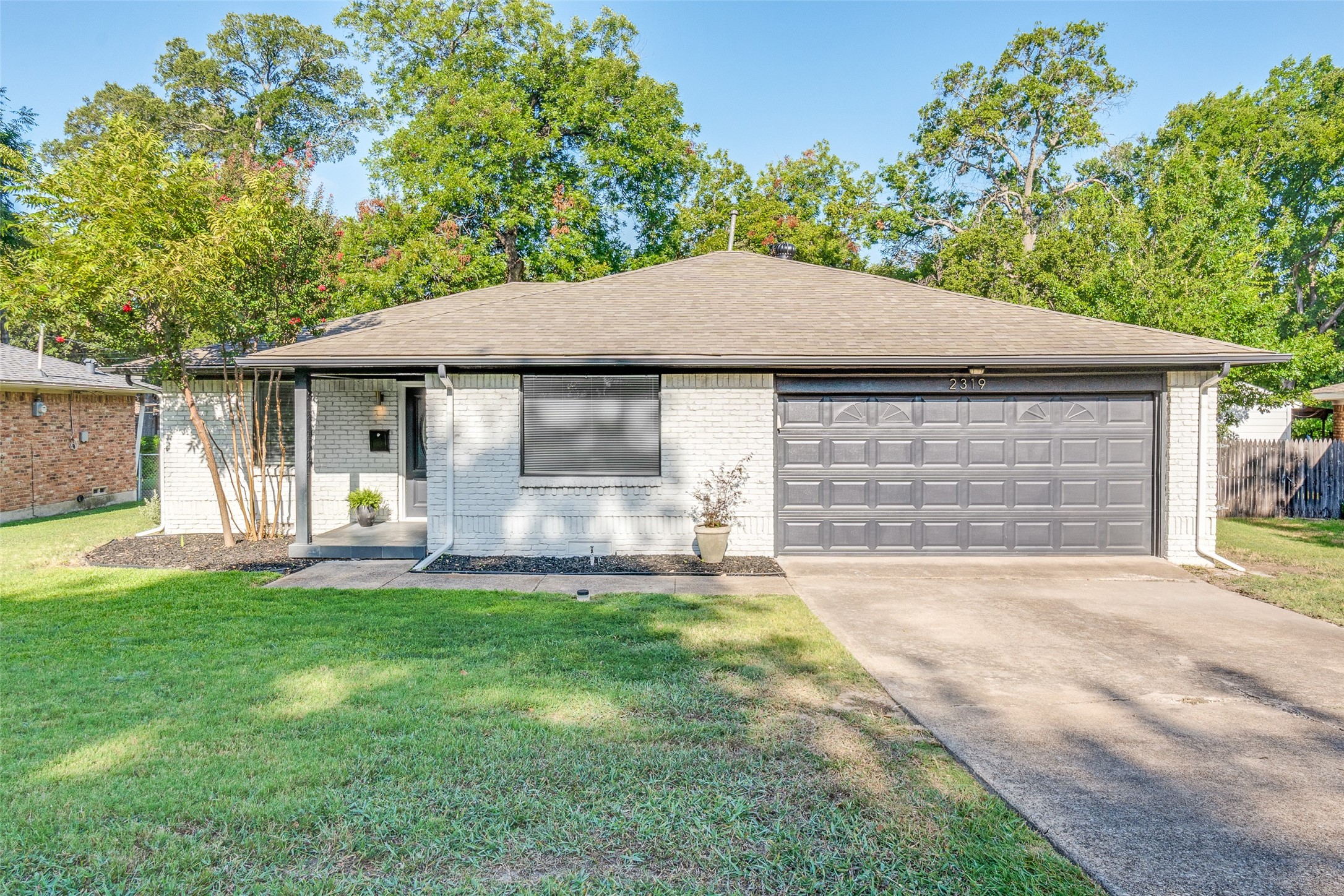 2319 Oldbridge Drive Dallas TX 75228
