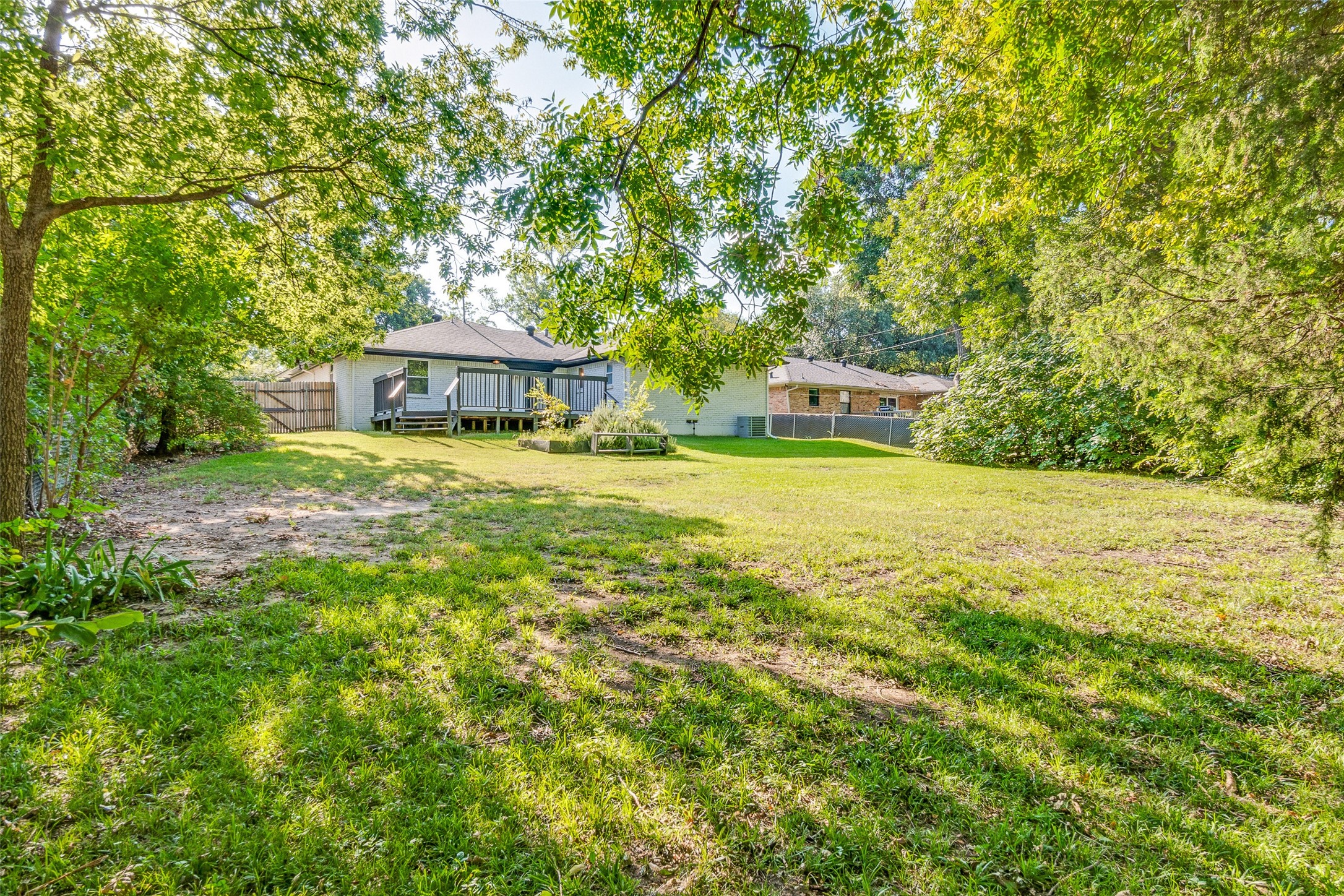 2319 Oldbridge Drive Dallas TX 75228