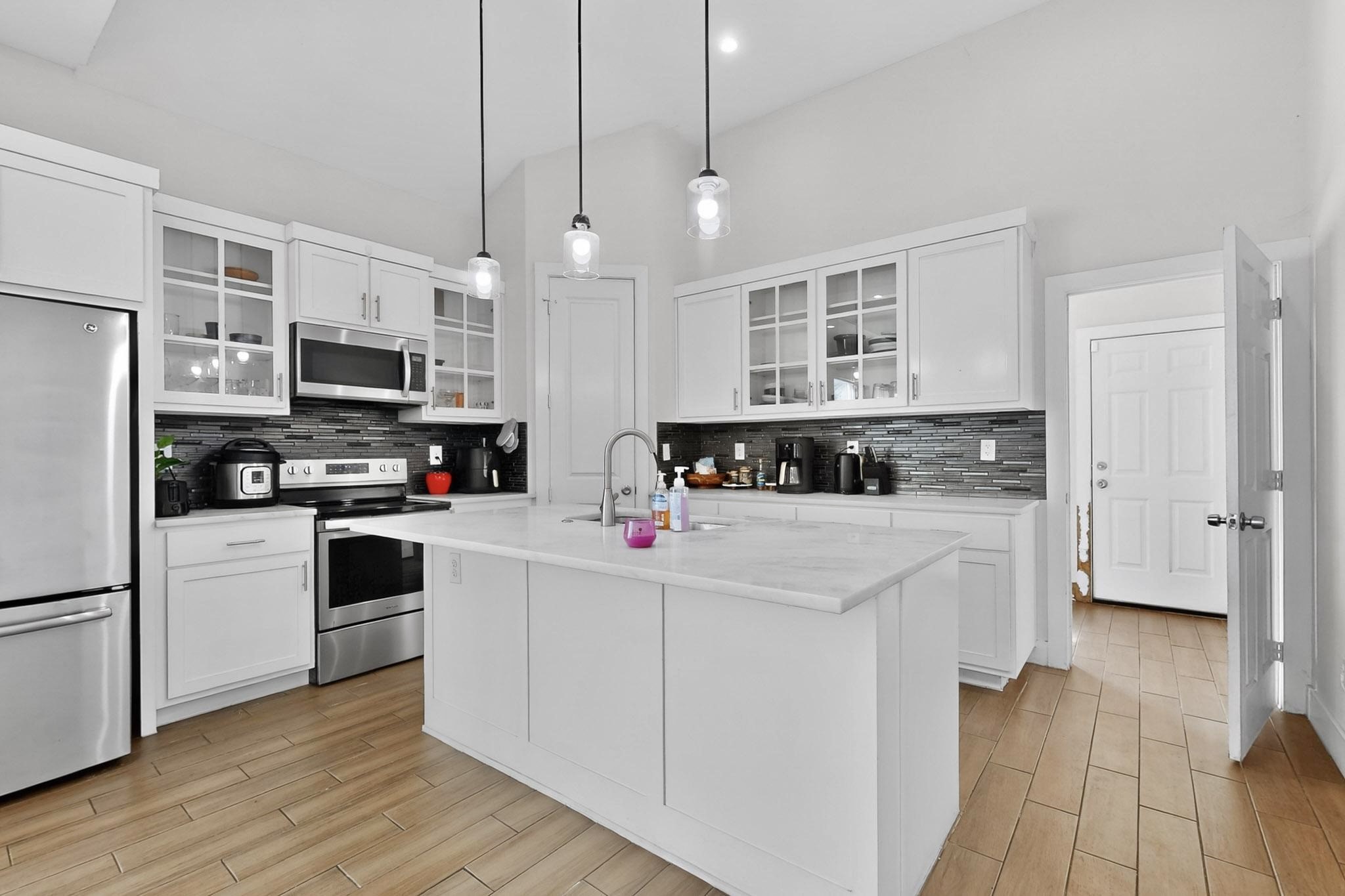 2015 Volga Avenue Dallas TX 75216