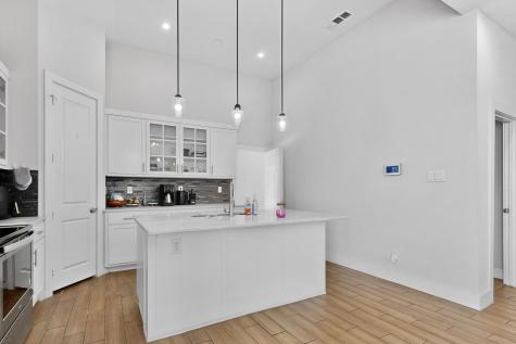 2015 Volga Avenue Dallas TX 75216