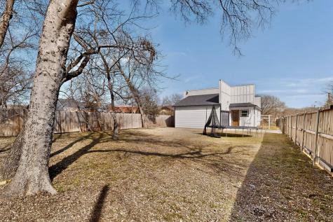 2015 Volga Avenue Dallas TX 75216