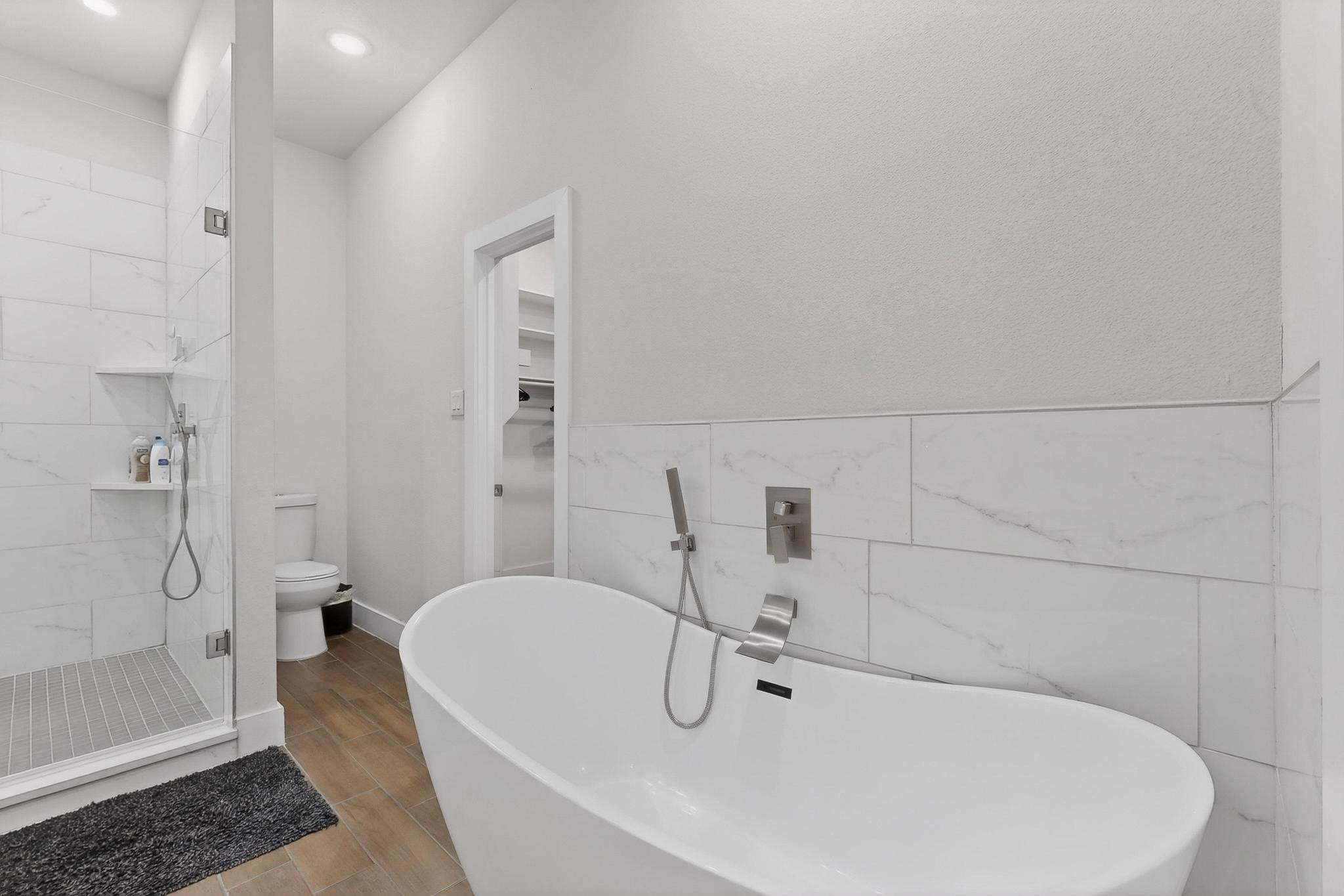 2015 Volga Avenue Dallas TX 75216