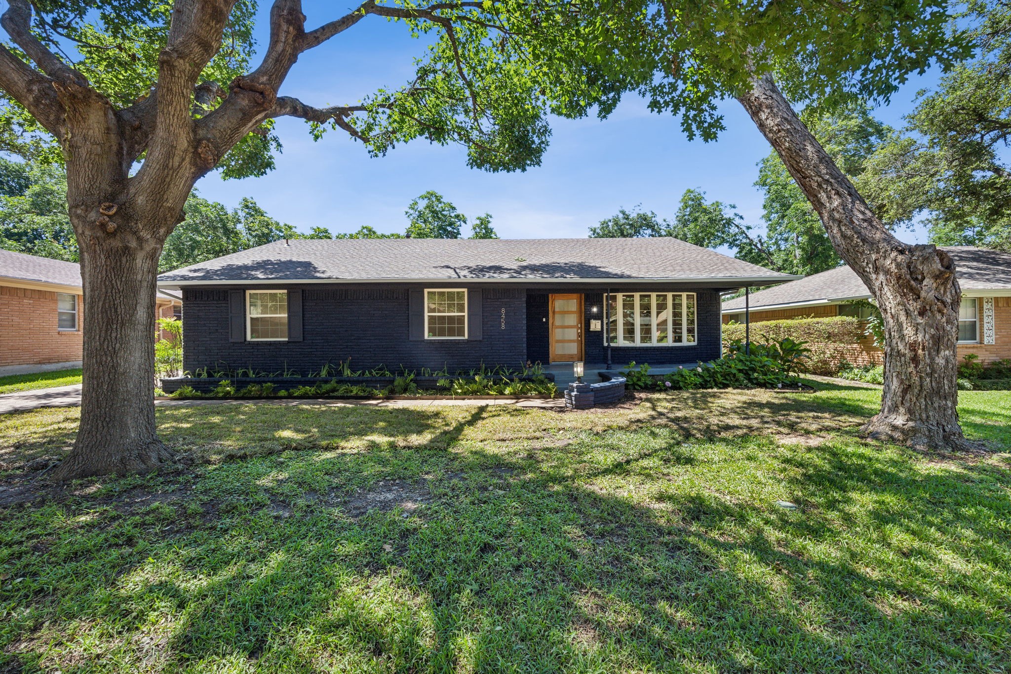8458 Swift Avenue Dallas TX 75228