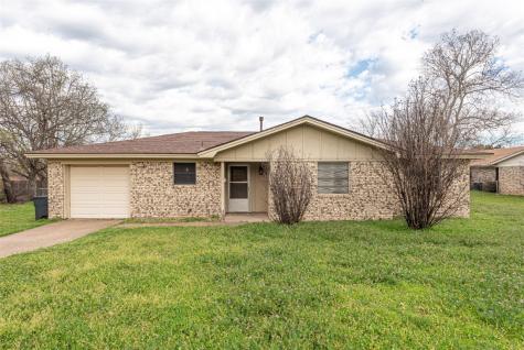 1112 Walters Drive Granbury TX 76048