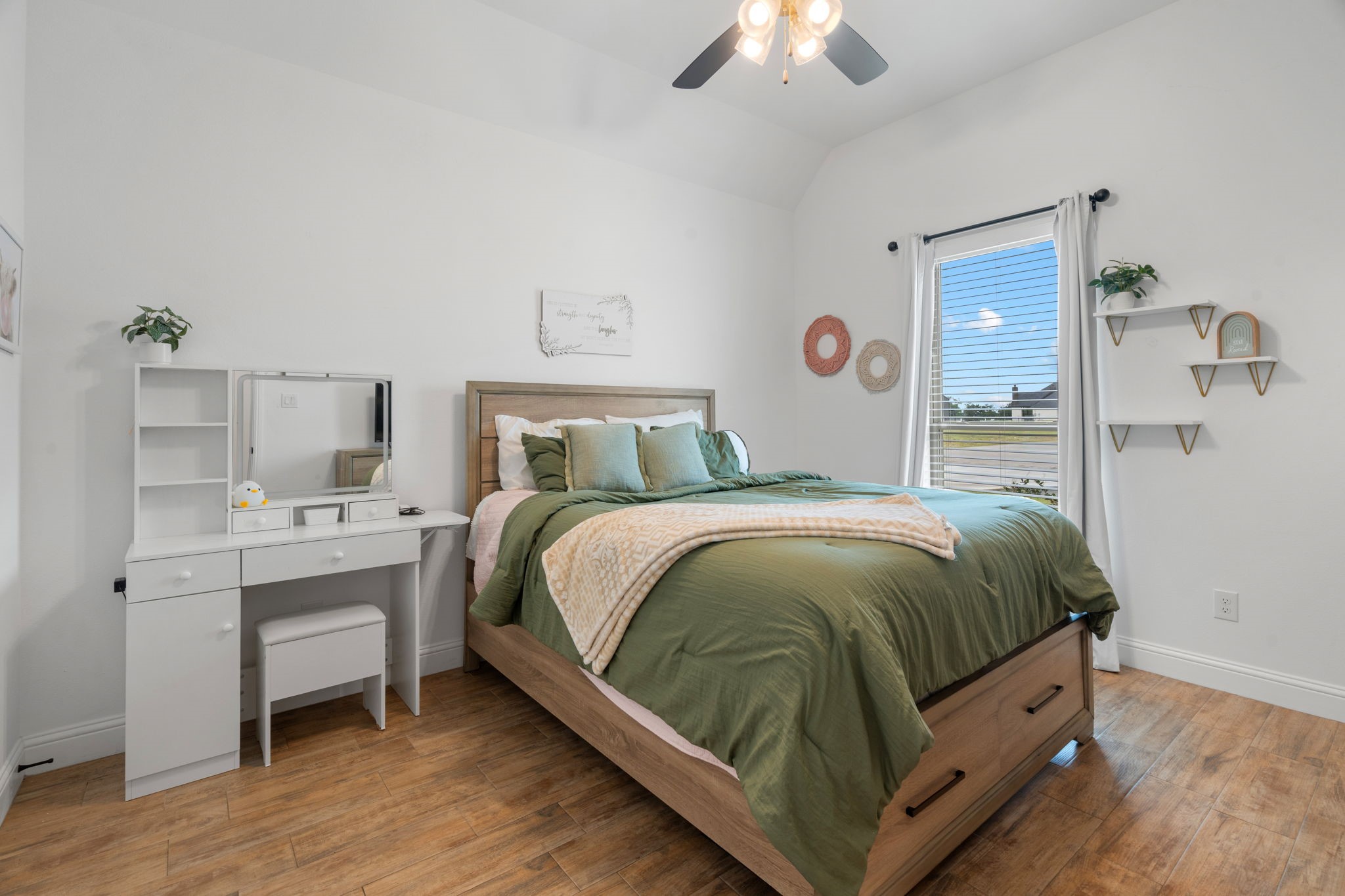 805 Wind River Pass Azle TX 76020