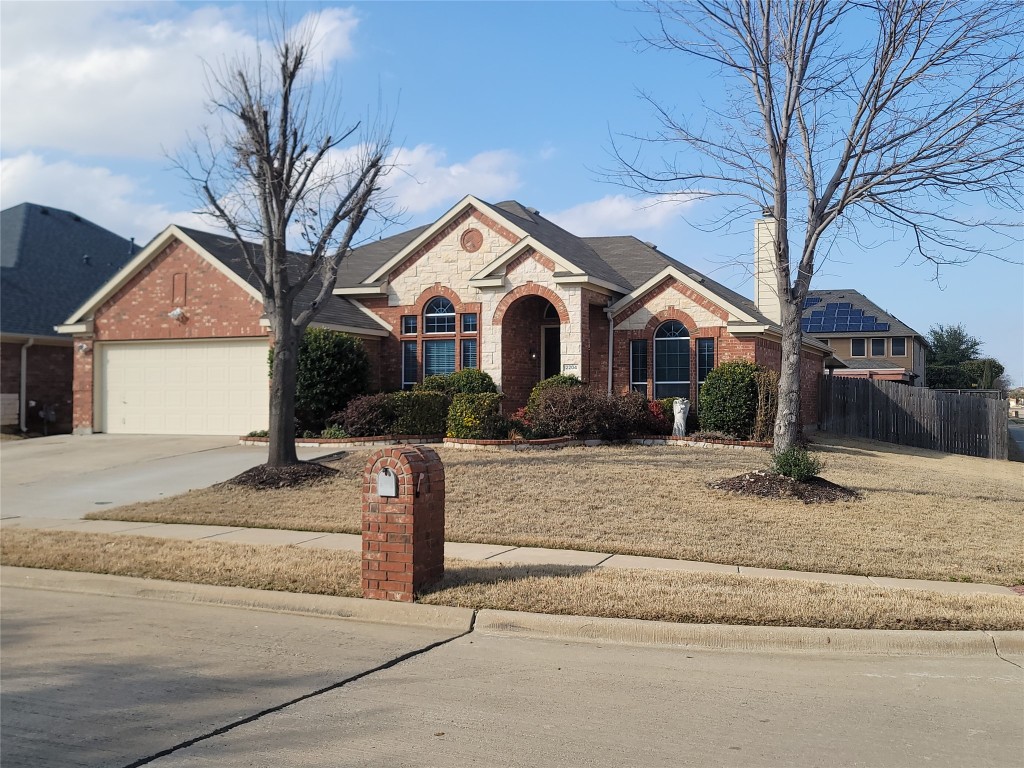 2204 Condor Street Grand Prairie TX 75052