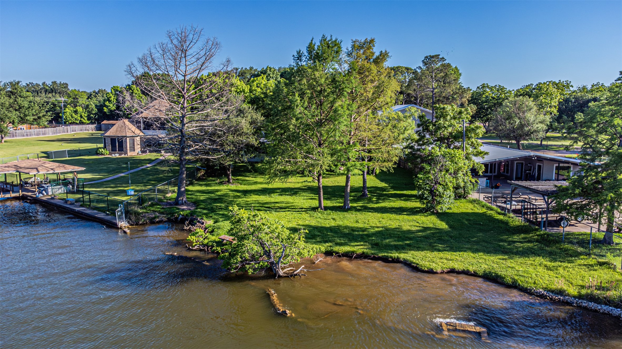 1712 Island Village Court Granbury TX 76048