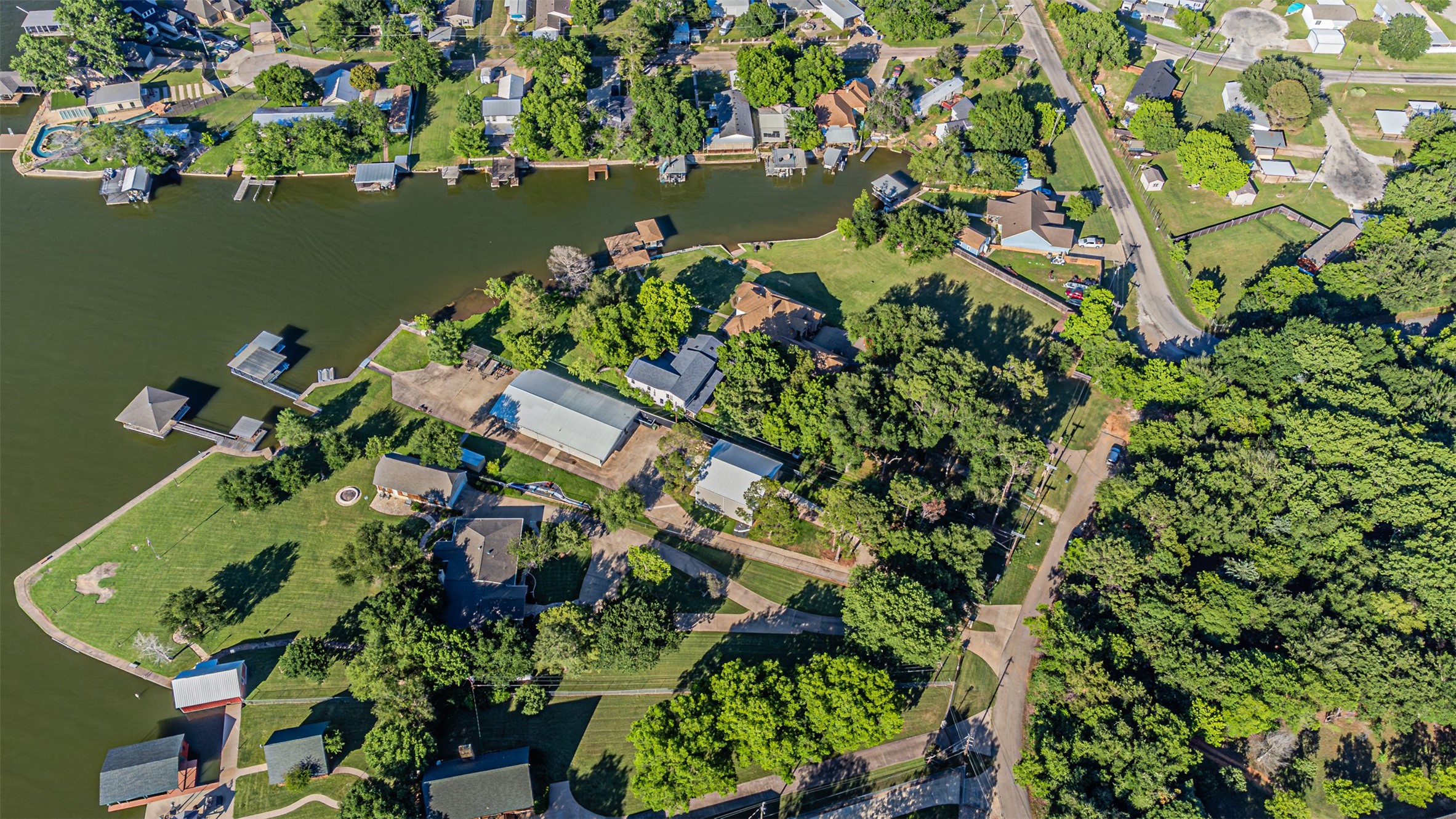 1712 Island Village Court Granbury TX 76048