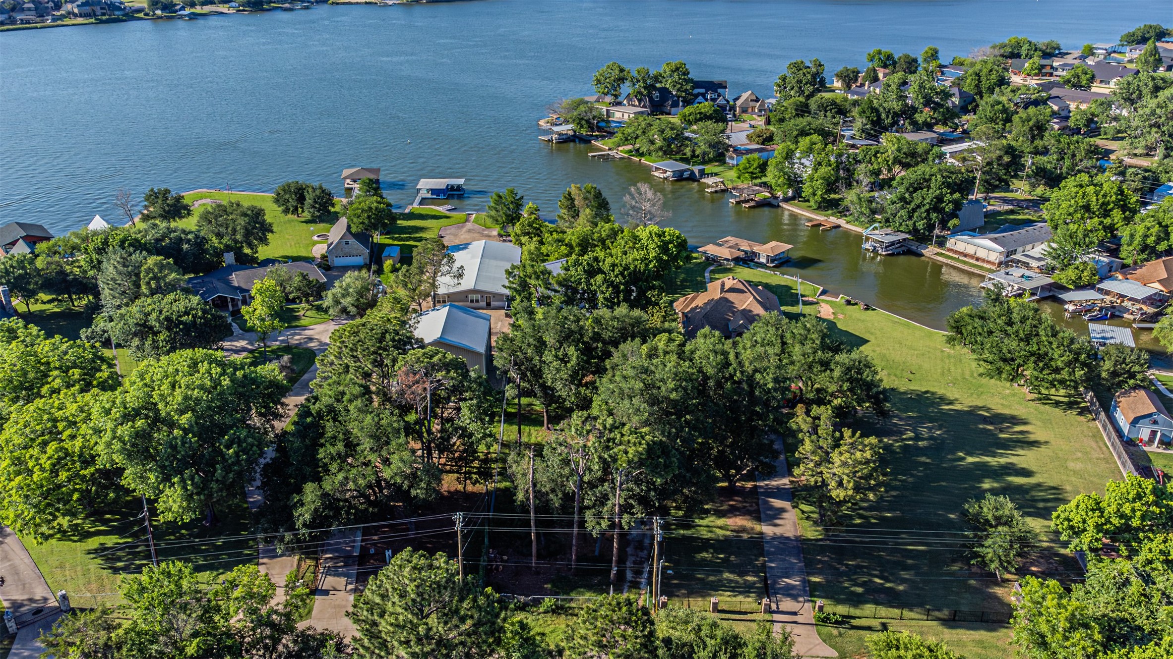 1712 Island Village Court Granbury TX 76048