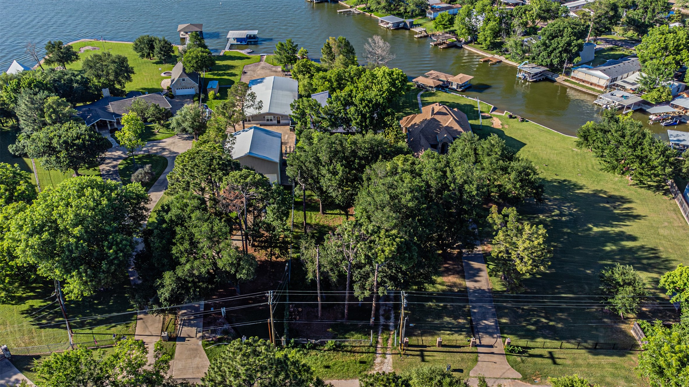 1712 Island Village Court Granbury TX 76048