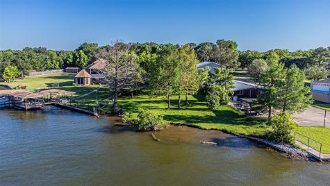 1712 Island Village Court Granbury TX 76048