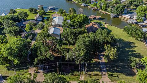 1712 Island Village Court Granbury TX 76048