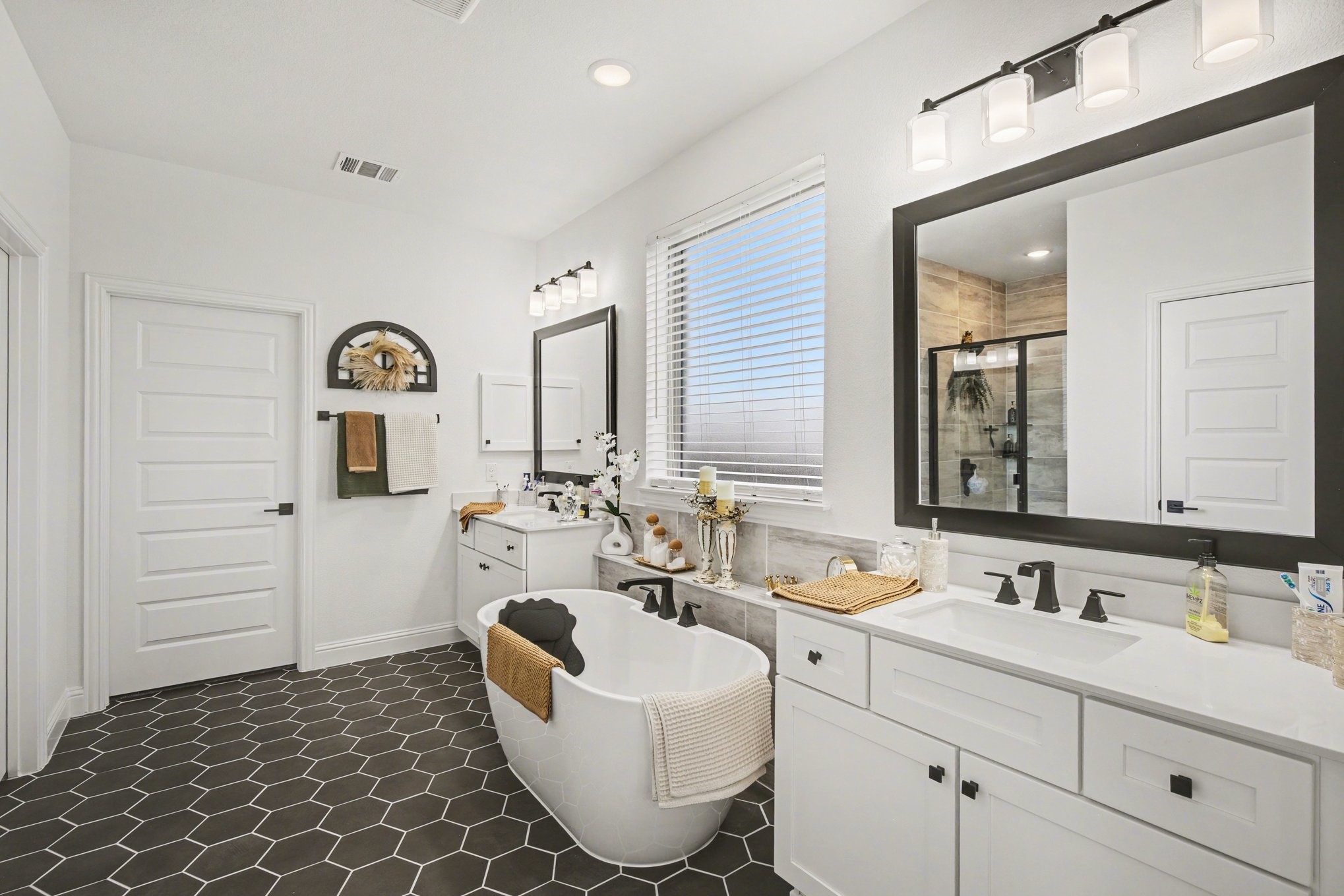 4204 Hacienda Parkway Joshua TX 76058