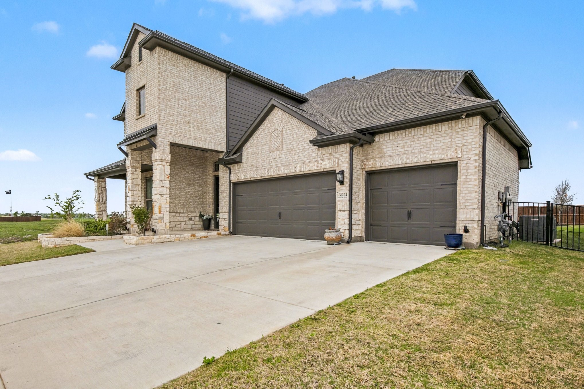 4204 Hacienda Parkway Joshua TX 76058