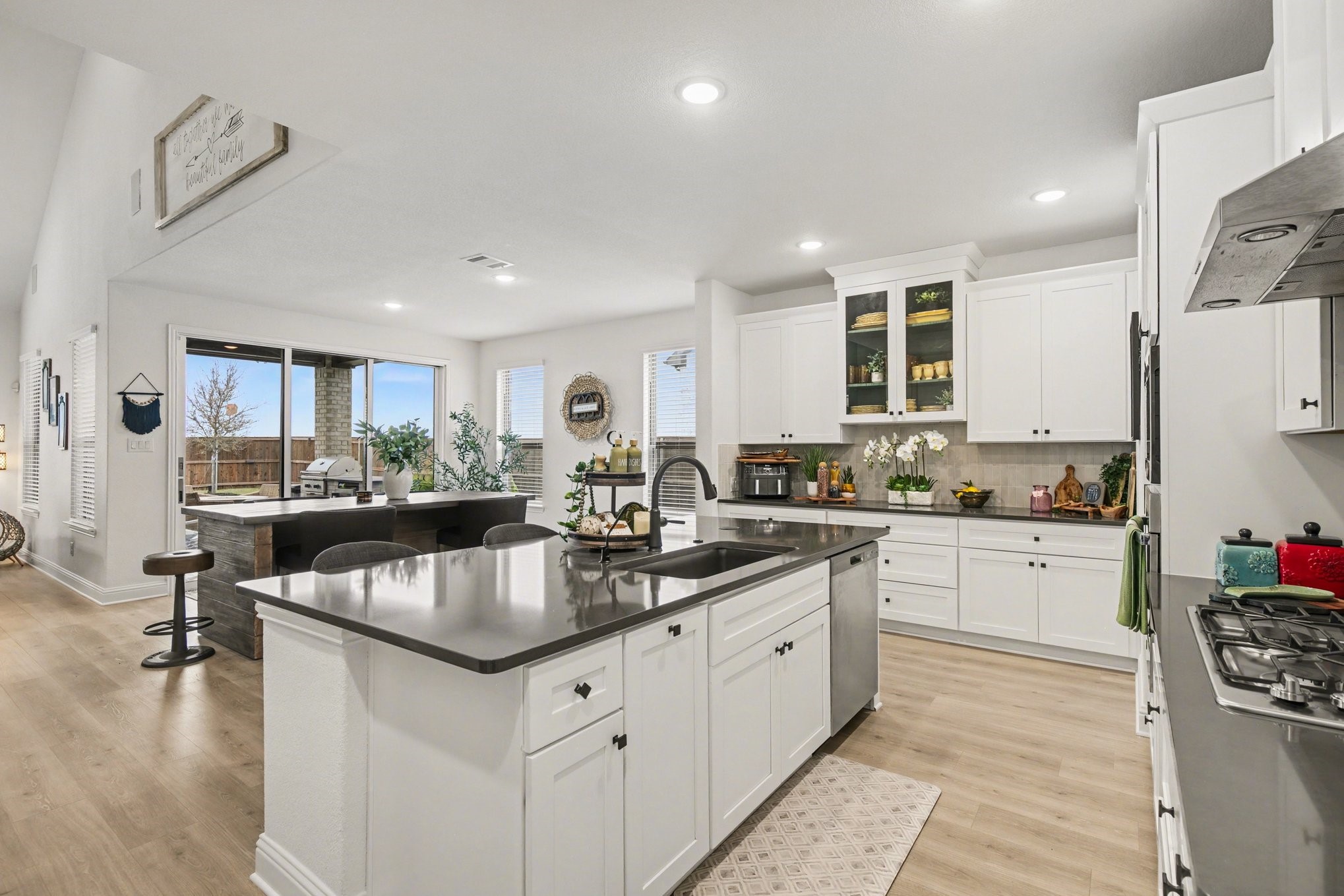 4204 Hacienda Parkway Joshua TX 76058