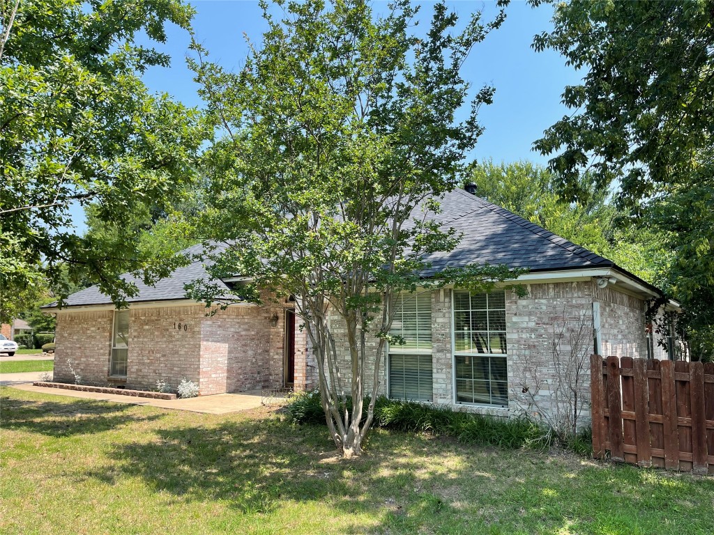 160 N Meadowbrook Drive Pottsboro TX 75076