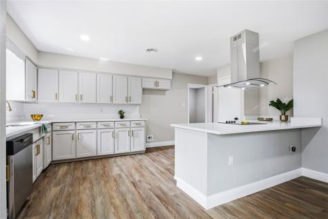 1708 Park Ridge Terrace Arlington TX 76012
