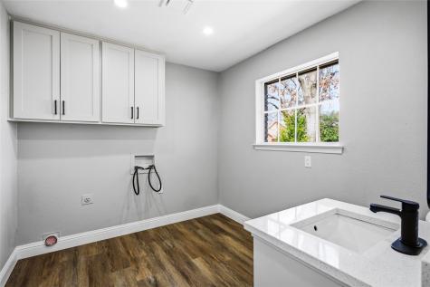 1708 Park Ridge Terrace Arlington TX 76012