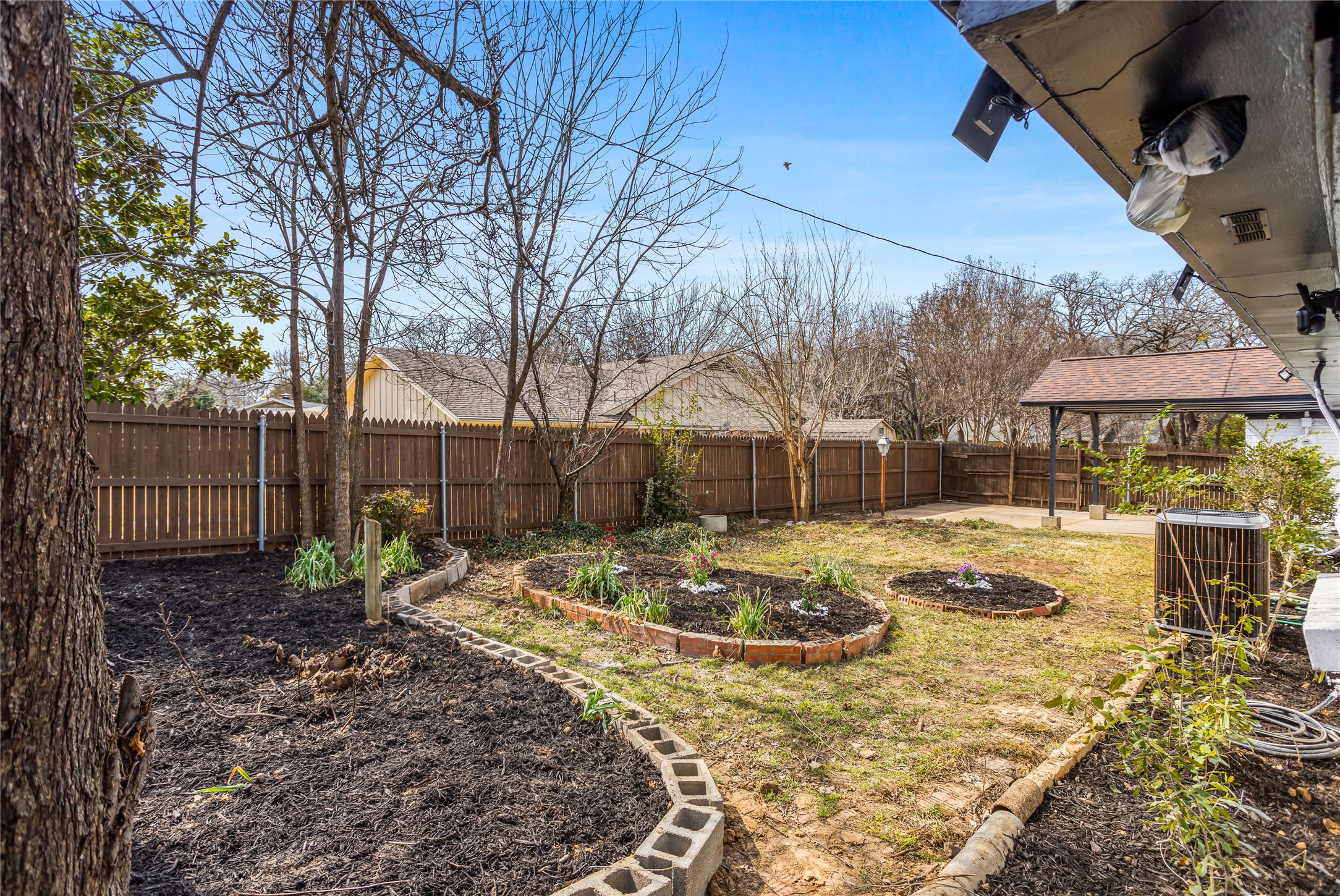 1708 Park Ridge Terrace Arlington TX 76012