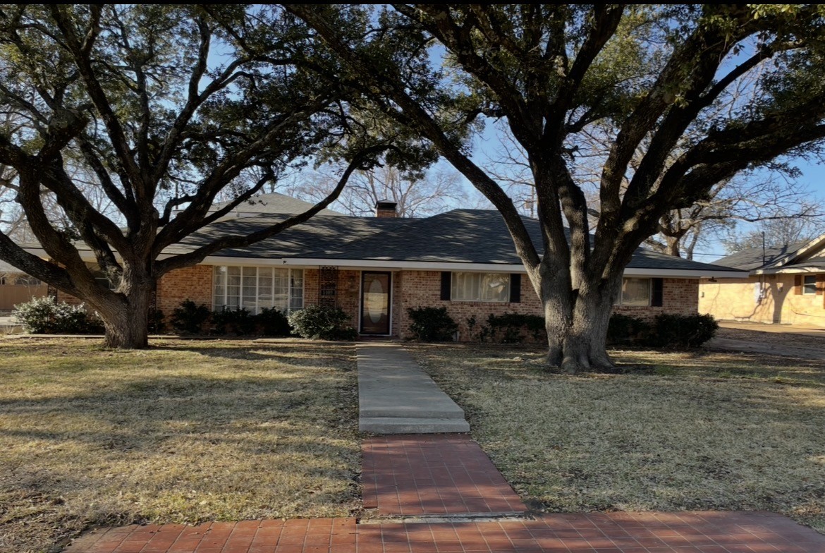 1409 Yarborough Drive Sherman TX 75092