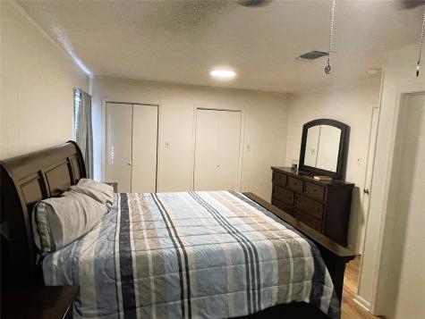 212 S 10th Avenue Teague TX 75860