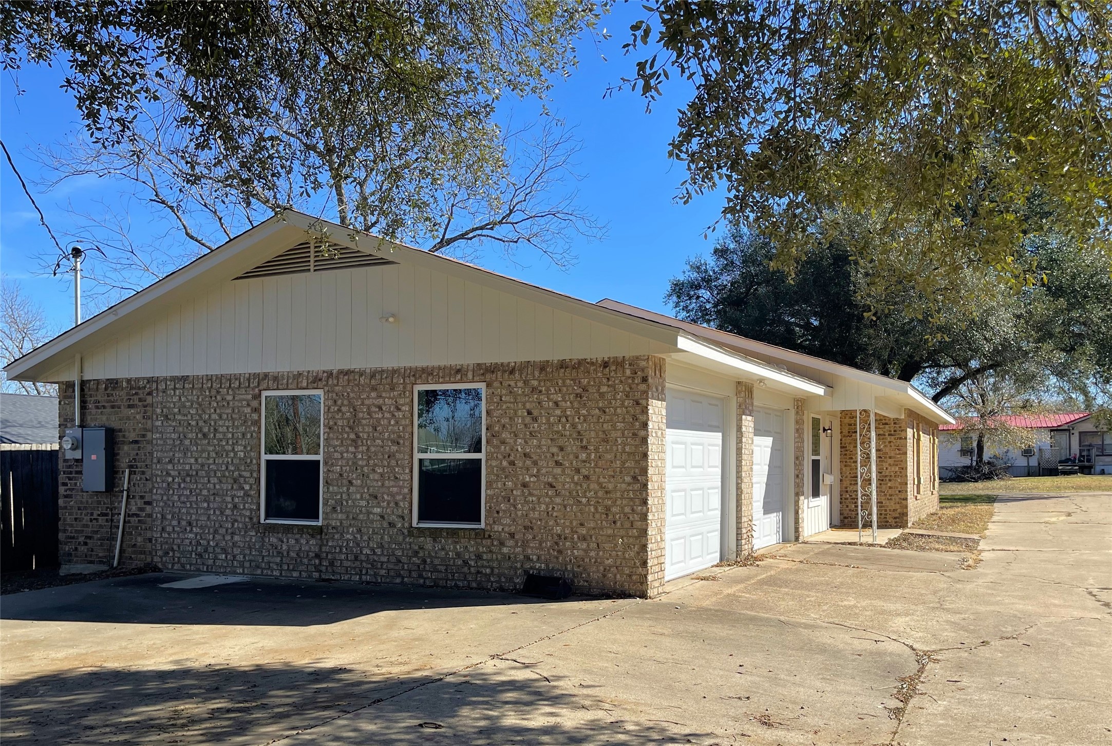 212 S 10th Avenue Teague TX 75860