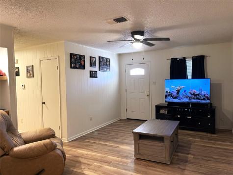212 S 10th Avenue Teague TX 75860