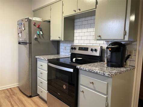212 S 10th Avenue Teague TX 75860