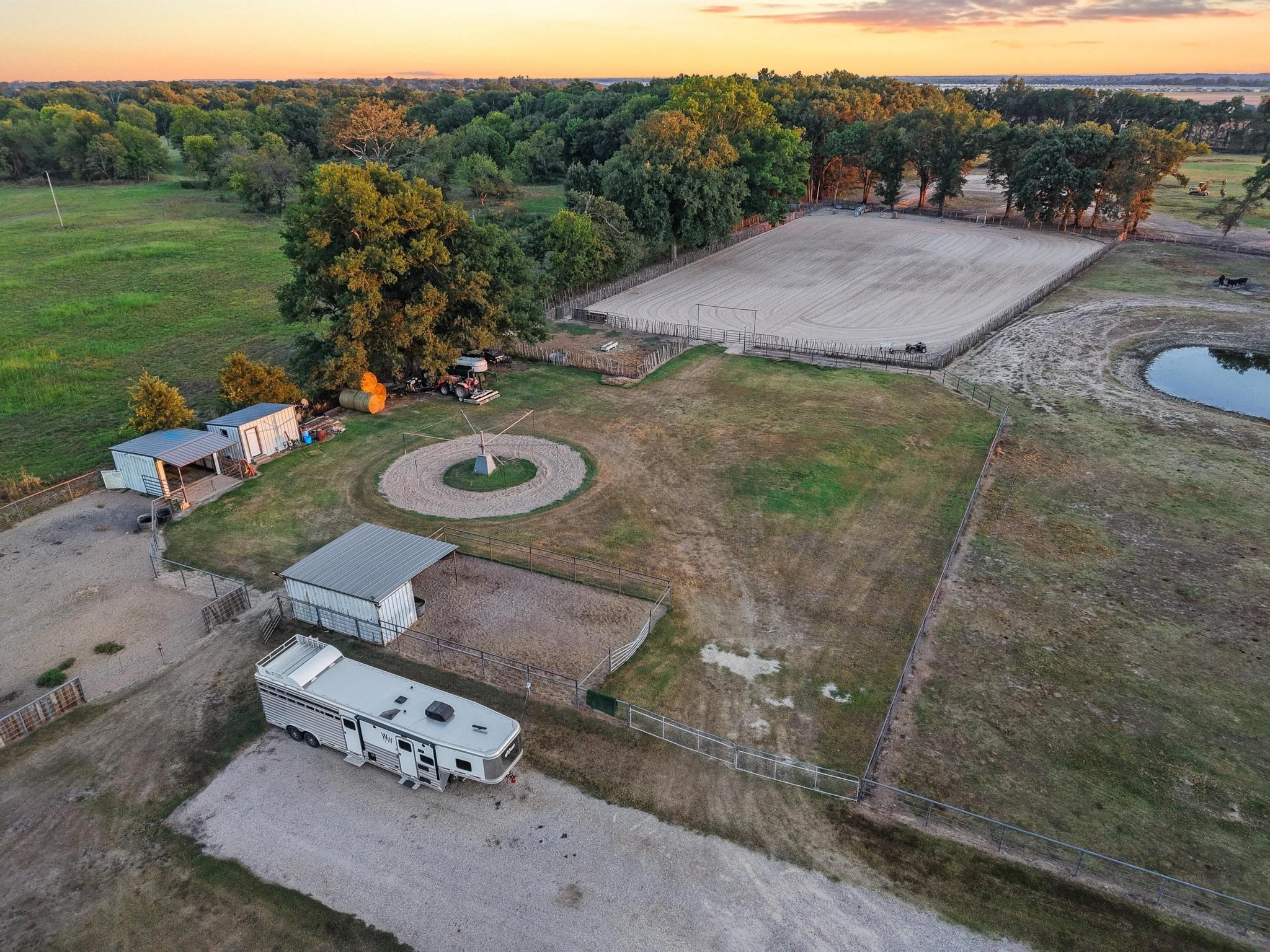 2709 County Road 16500 Deport TX 75435