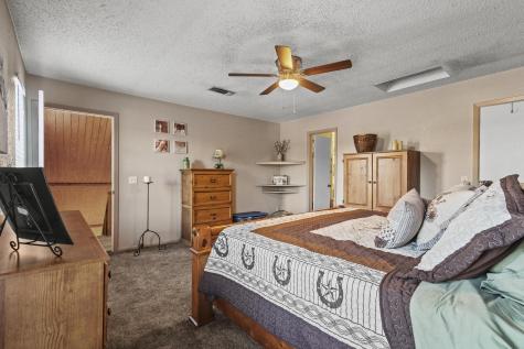 2709 County Road 16500 Deport TX 75435