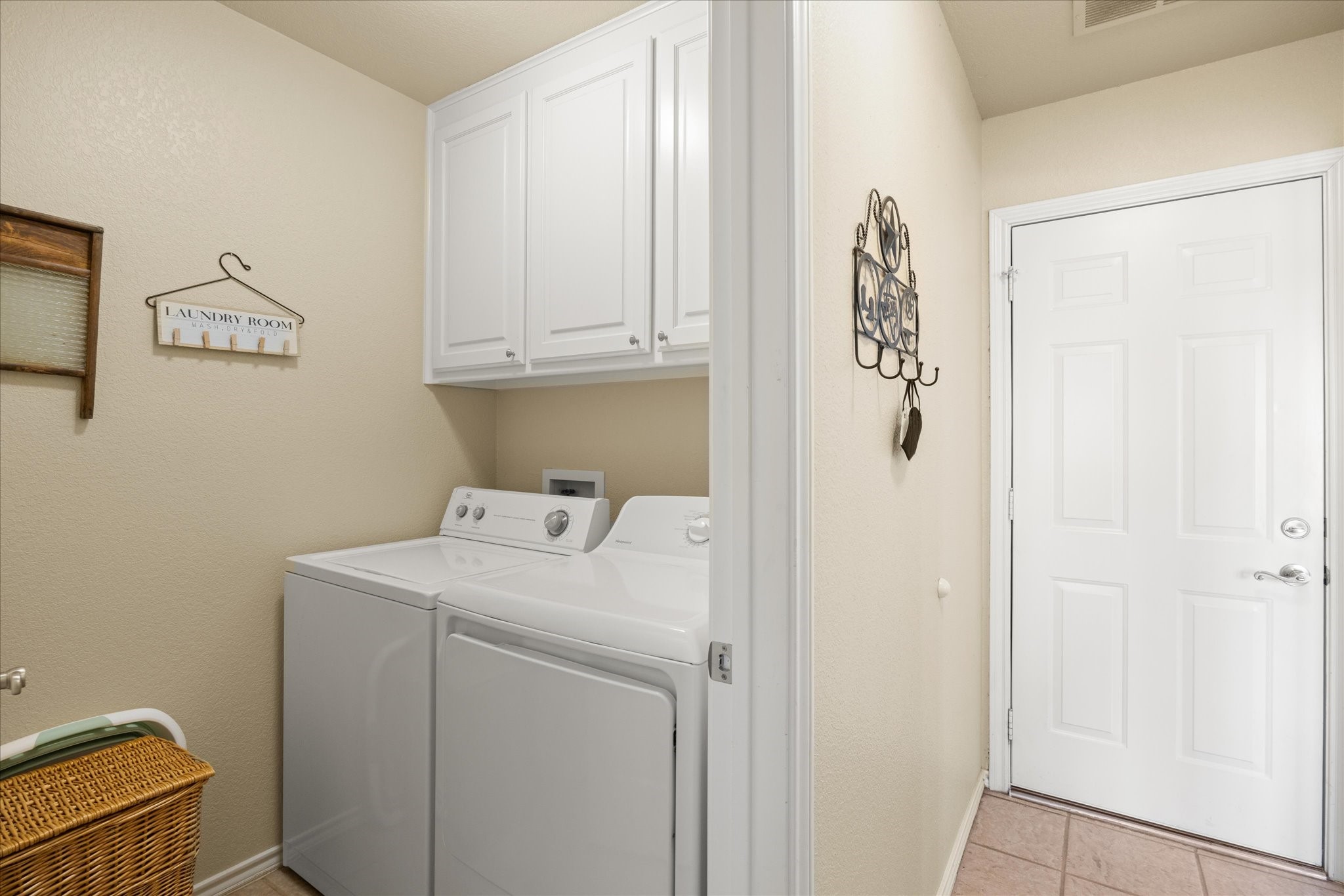 1214 Chaparral Lane Granbury TX 76048