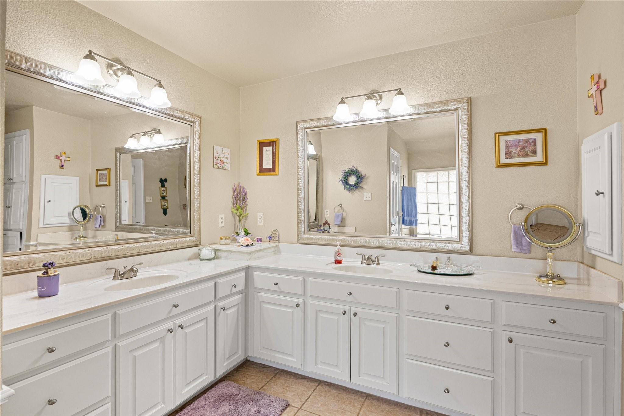 1214 Chaparral Lane Granbury TX 76048