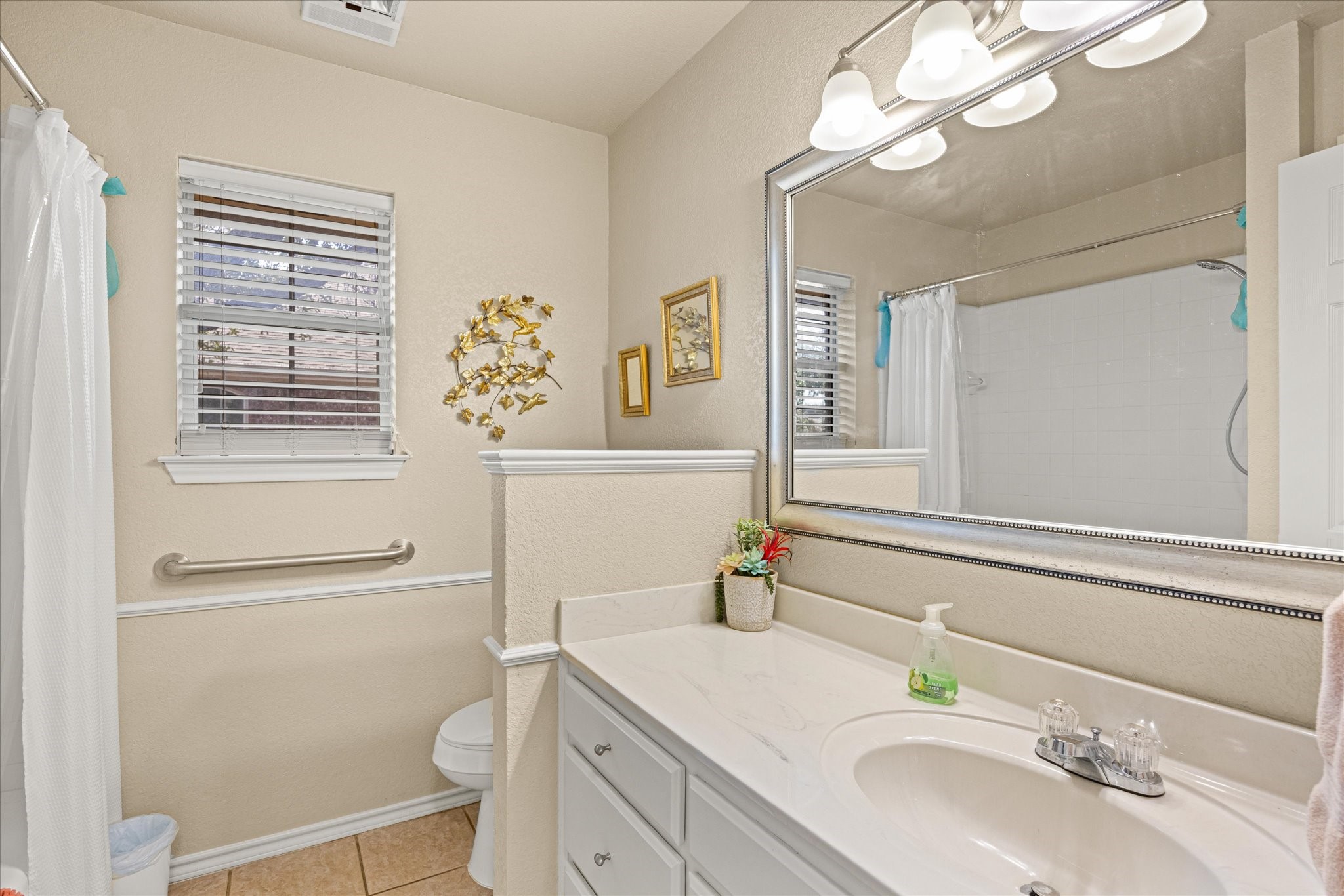 1214 Chaparral Lane Granbury TX 76048
