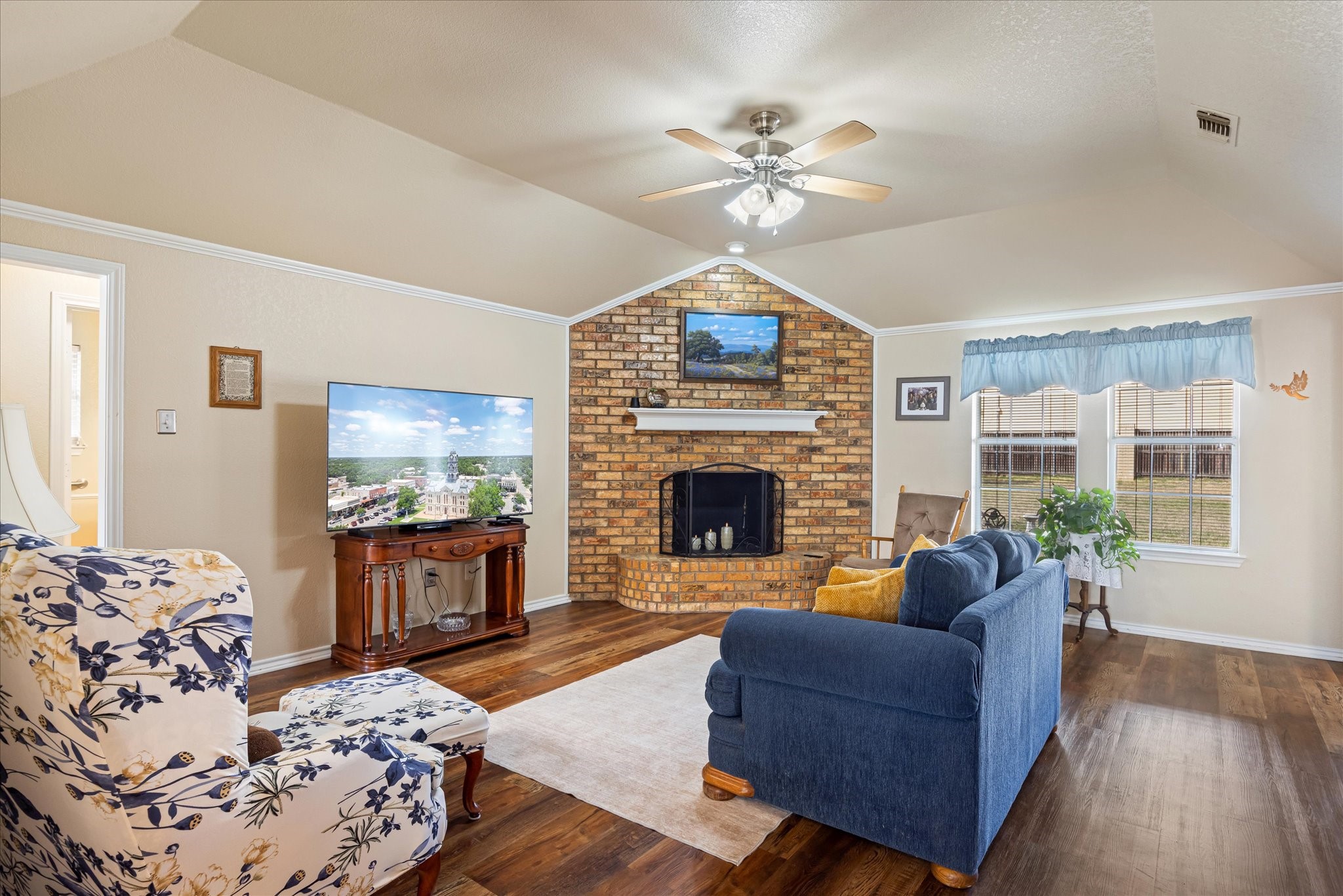 1214 Chaparral Lane Granbury TX 76048