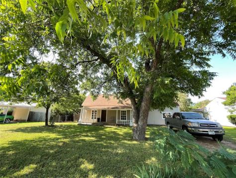 603 W Bloodworth Street Olney TX 76374