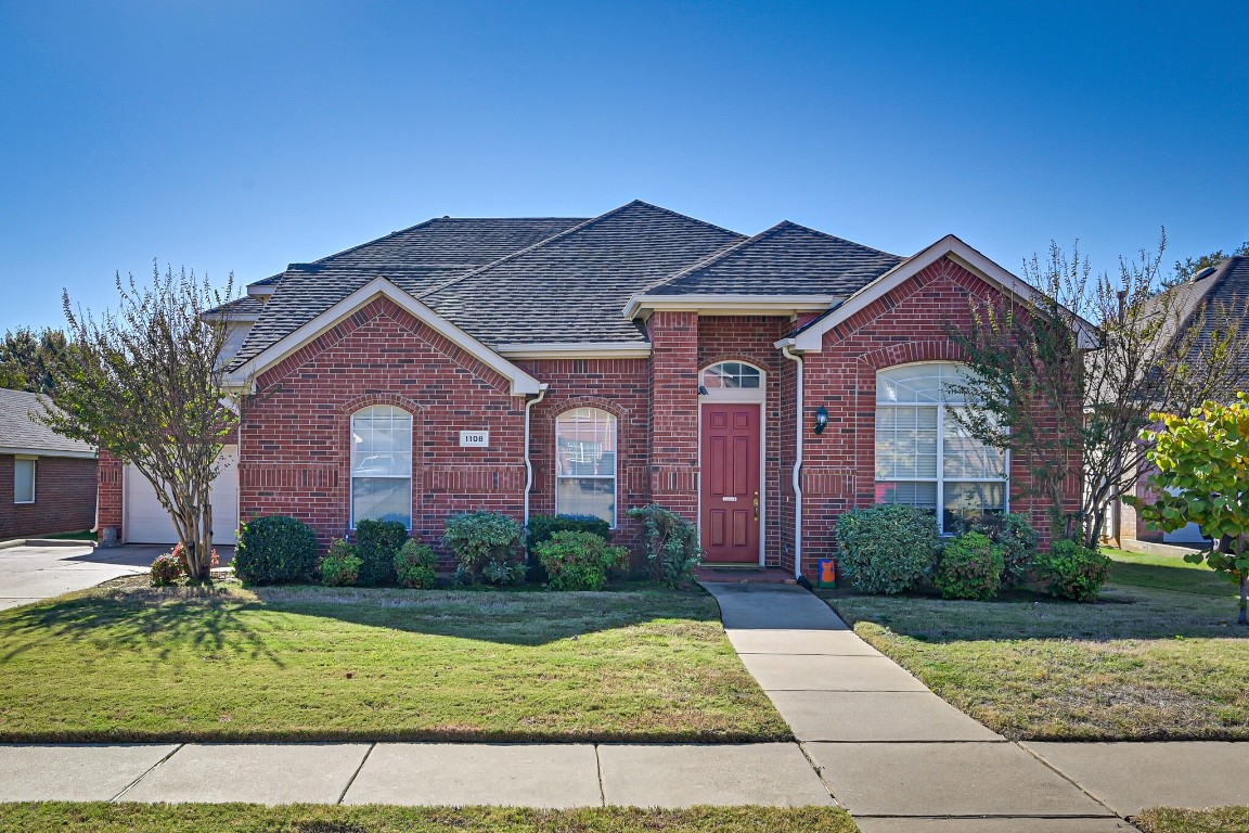 1108 Huntington Trail Mansfield TX 76063